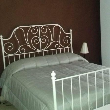 Casa Family & Friends Bed & Breakfast Salerno Exterior photo